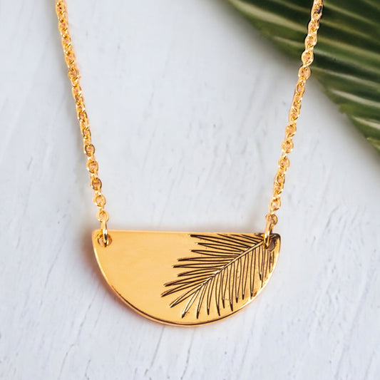 Elsie & Zoey Elani Engraved Palm Pendant Necklace