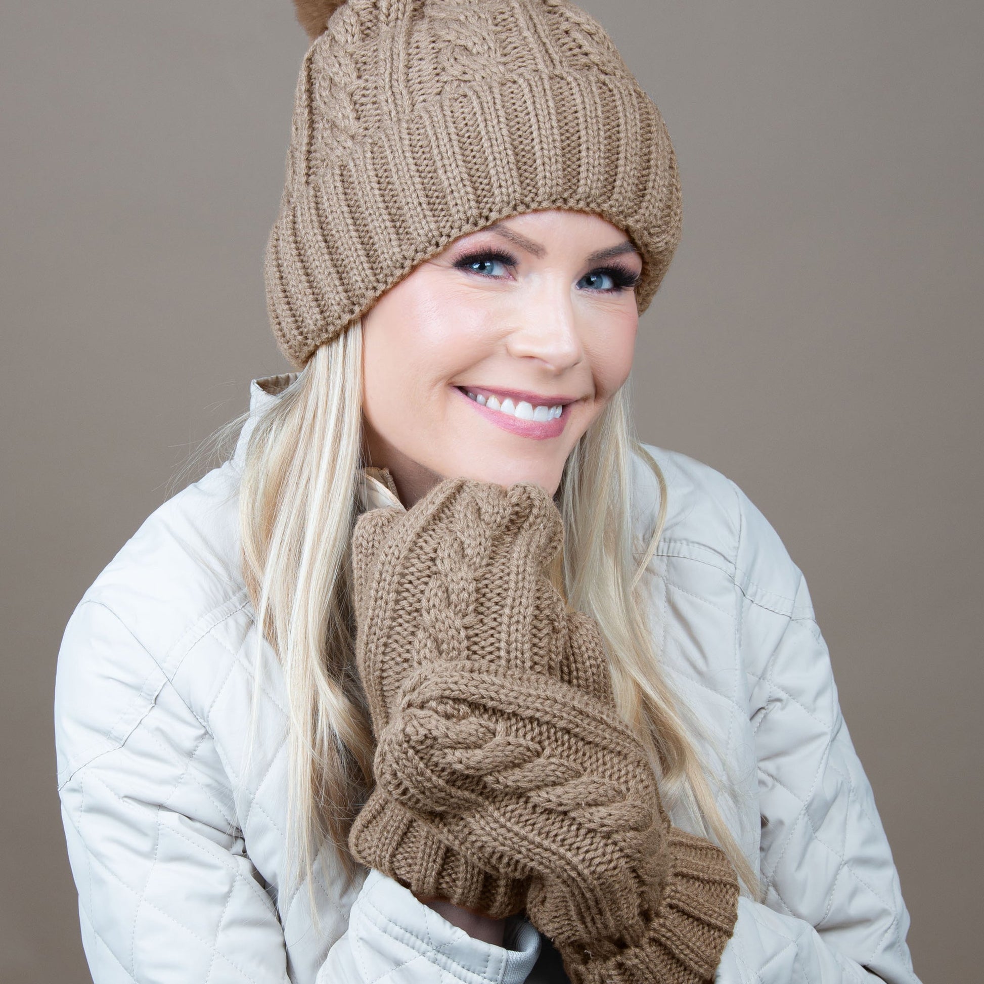 Howard's Women's Winter Sierra Cable Knit Mittens