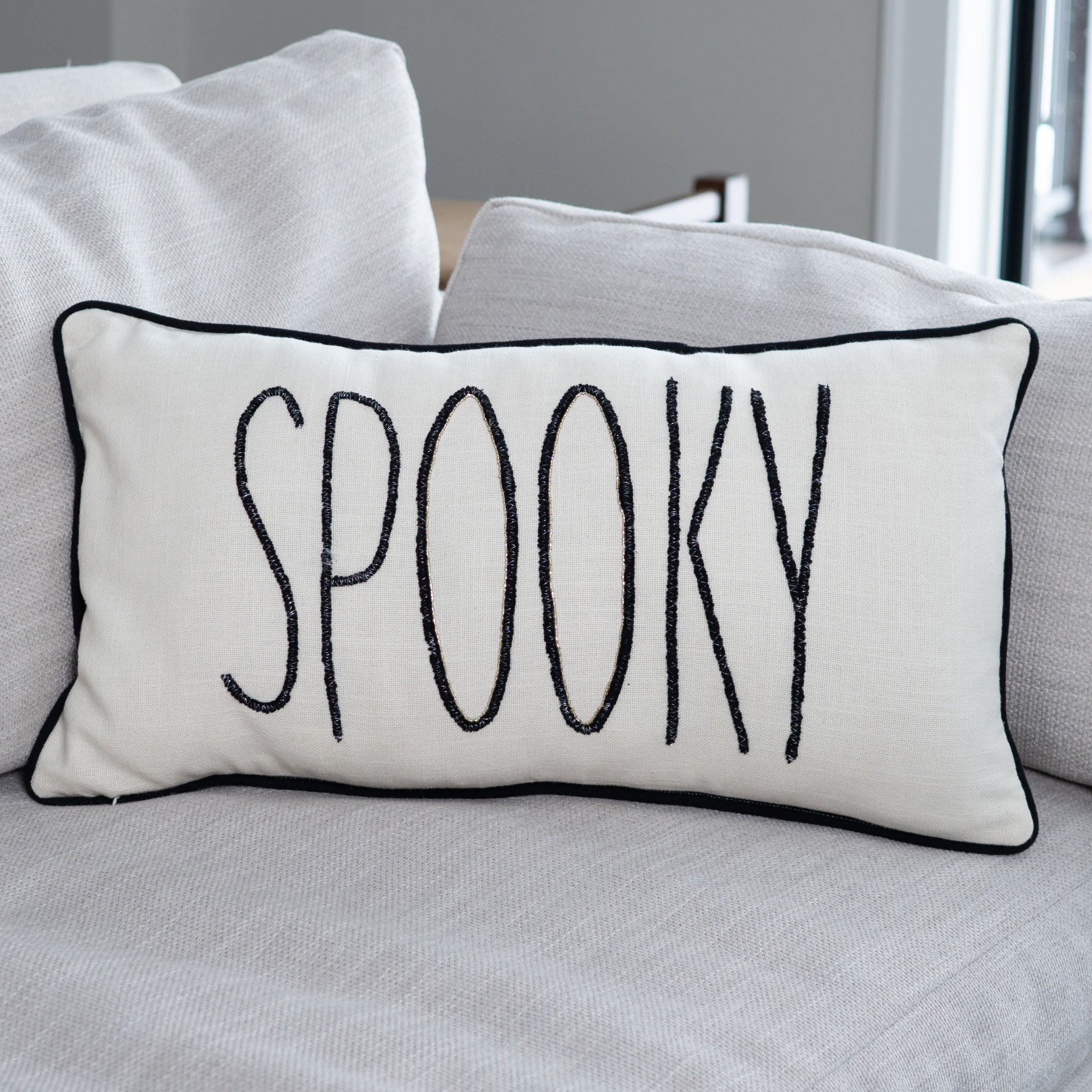 Halloween lumbar pillow best sale