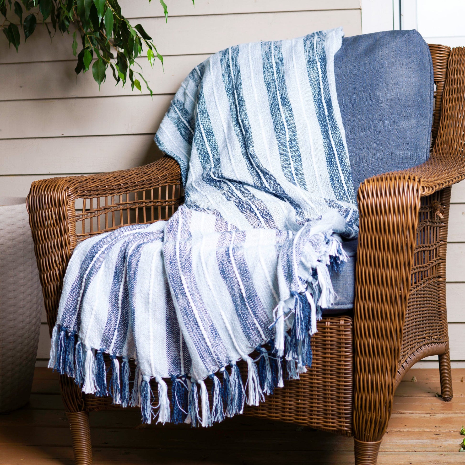 Romy Handwoven Indoor/Outdoor 50x70 Throw