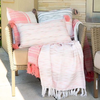 Zahara Handwoven Indoor/Outdoor 50x70 Throw