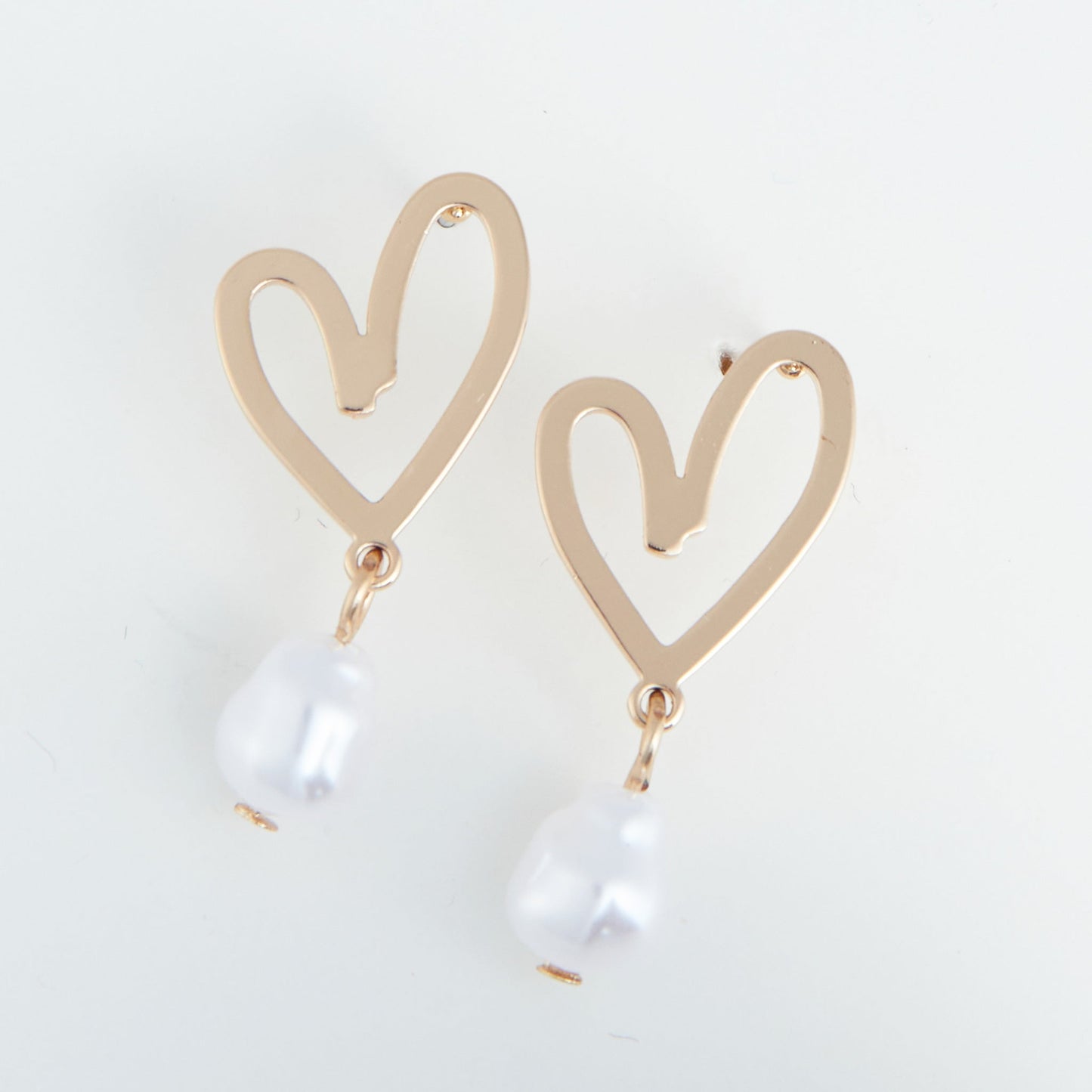 Gold Heart and Pearl Ear Sense Earrings