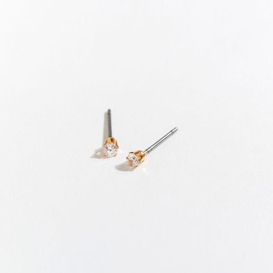 2Mm Gold Cz Ear Sense Pe