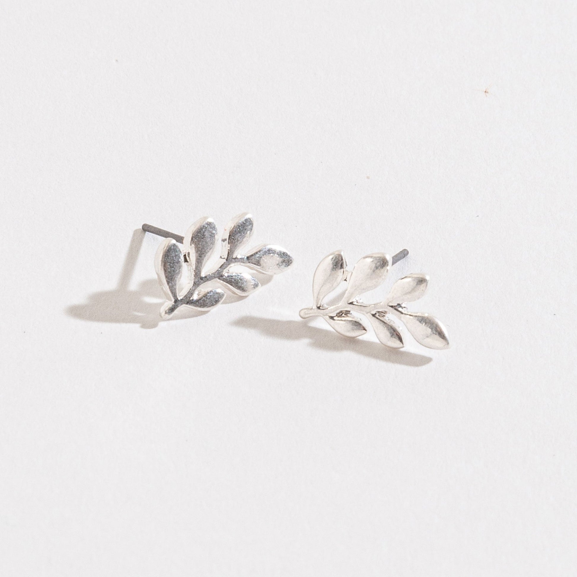 Leaf Stud Buds Earrings