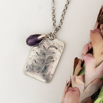 Emi Leaf Pendant Necklace