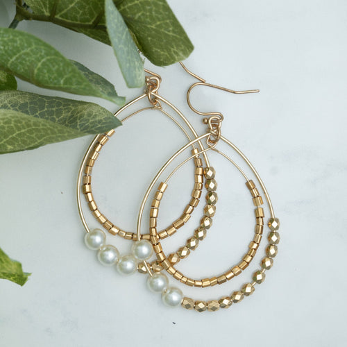 Andra Pearl Earrings