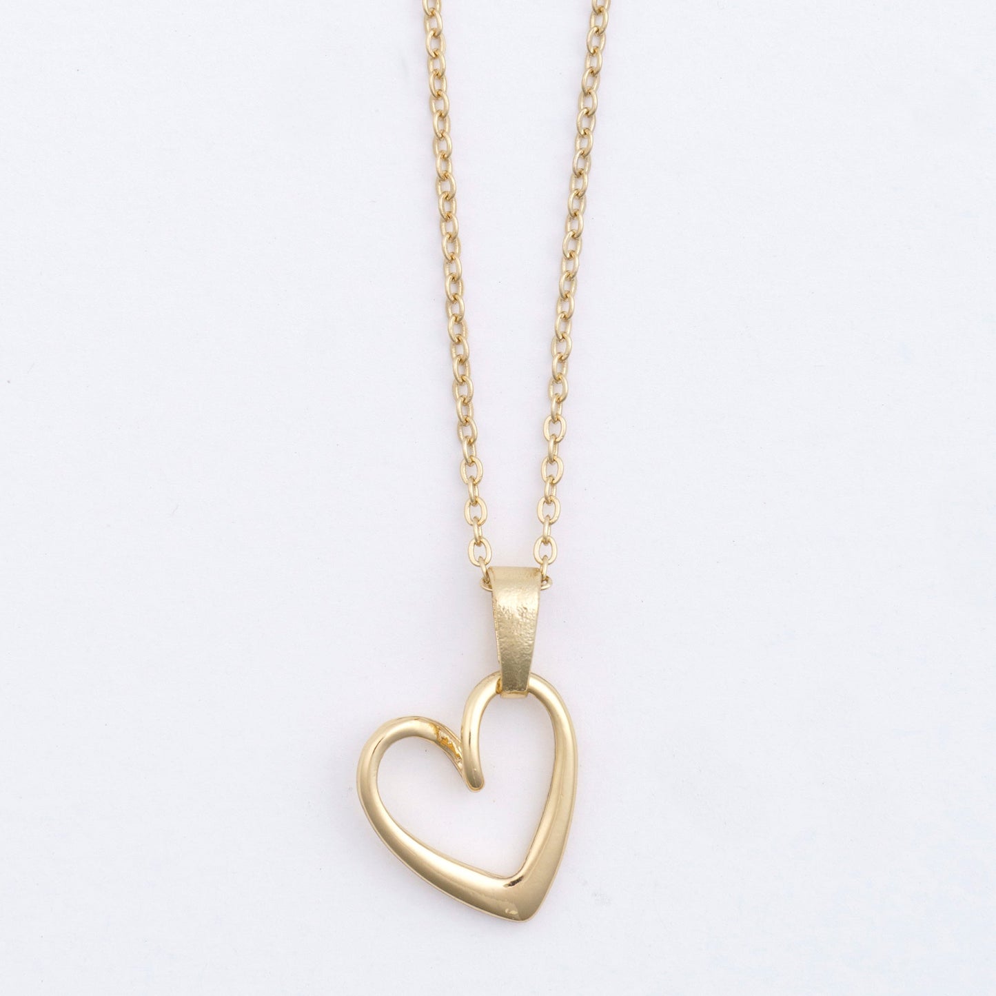 Dainty Heart Charm Necklace