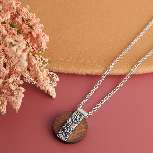 Dallyn Wood Pendant Necklace