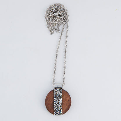 Dallyn Wood Pendant Necklace