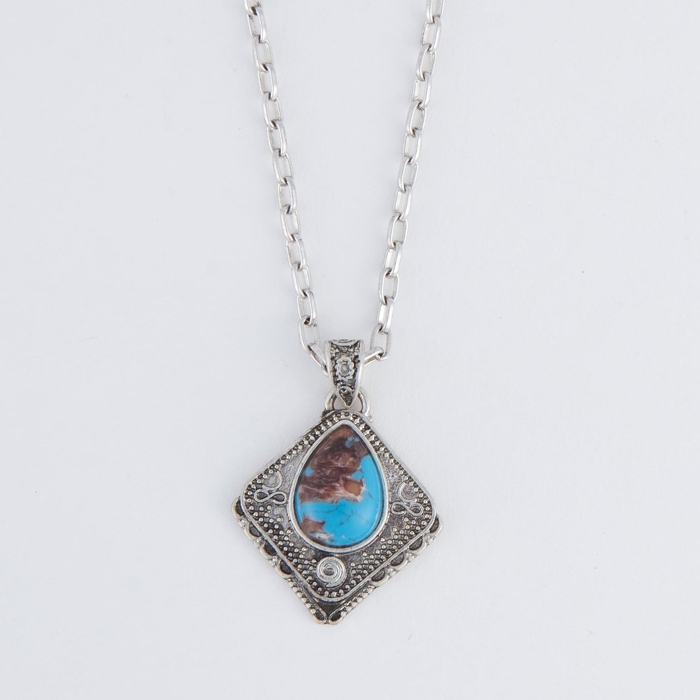Asteria Square Pendant Necklace