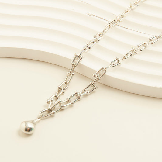 Kennie Teardrop Pendant Necklace