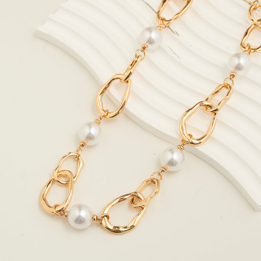 Elodie Chunky Linked Pearl Necklace