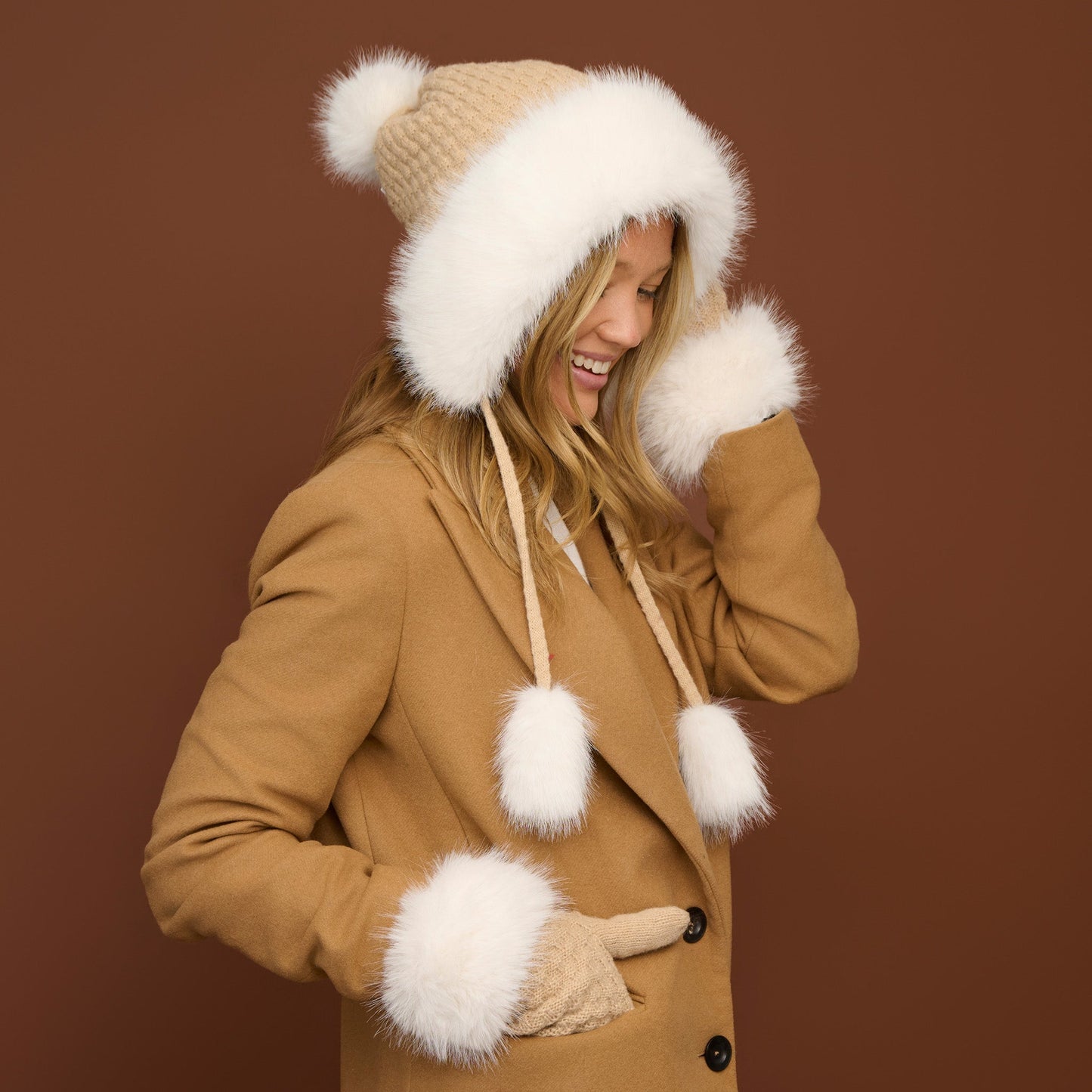 Natalie Faux Fur Trim Mittens