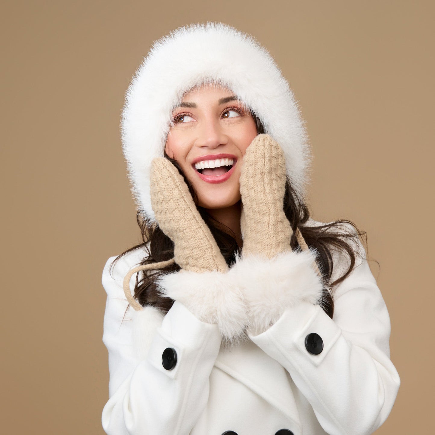 Natalie Faux Fur Trim Mittens