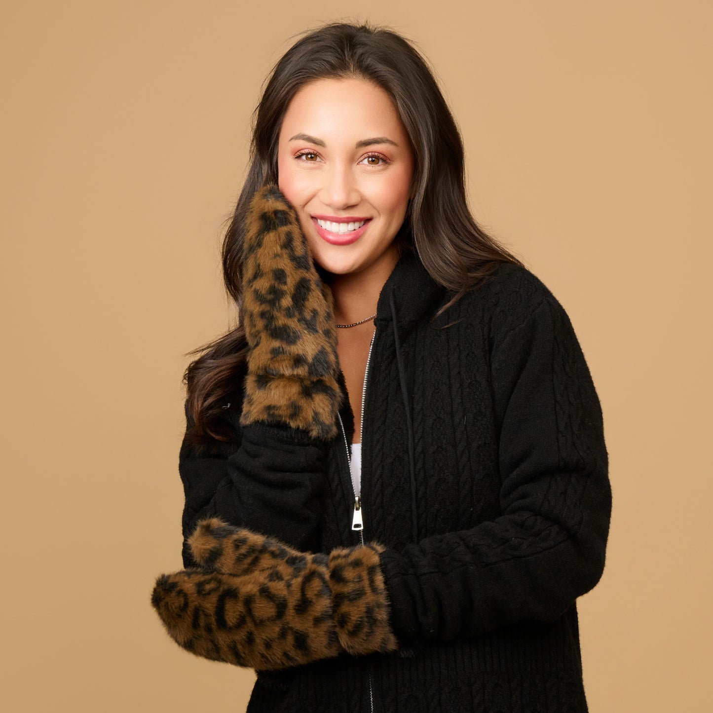 Roxy Leopard Print Faux Fur Mittens